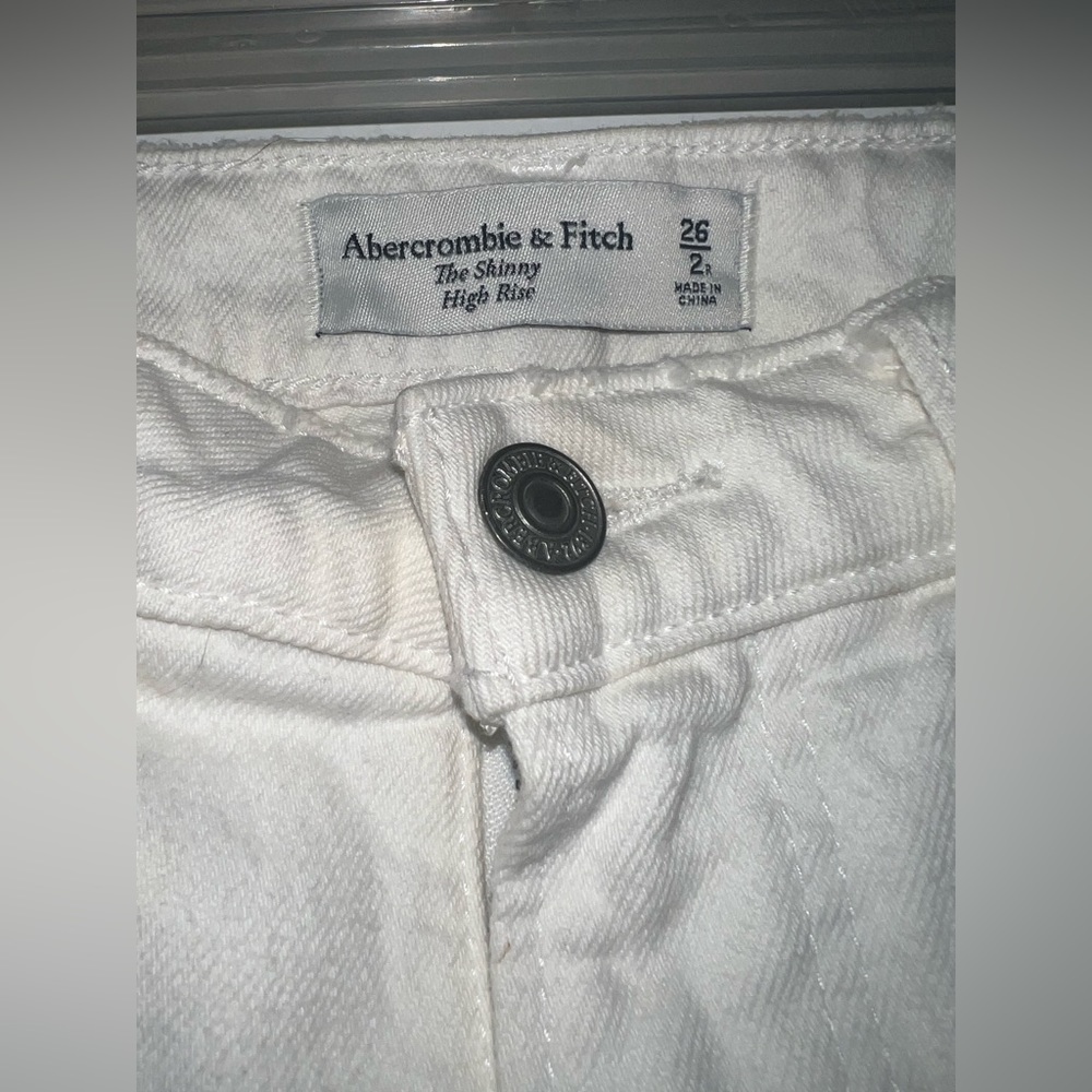 A&F skinny high rise white denim jeans - Picture 4 of 5